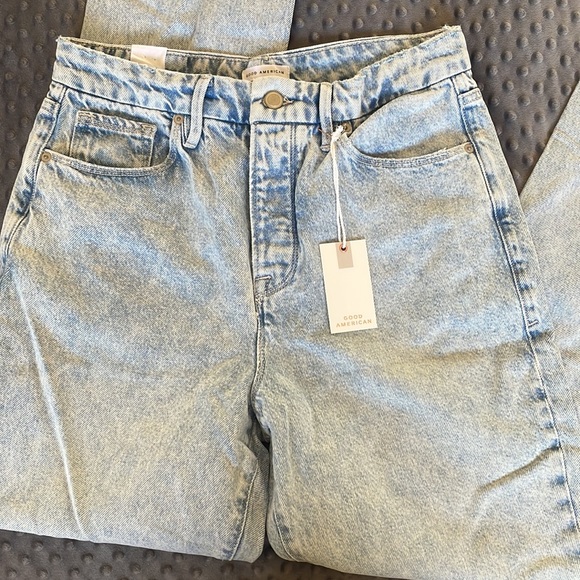 NWT Good American “Good Boy” Jeans - Picture 2 of 2